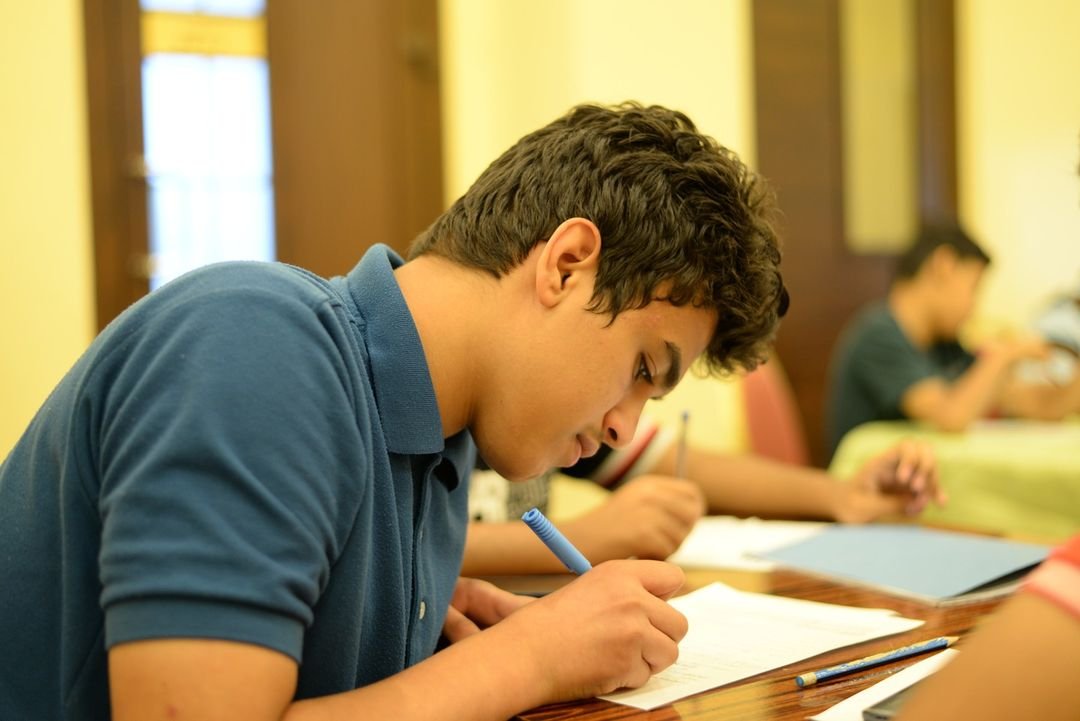 صورة من أنشطة برامج الدعم الأكاديمي